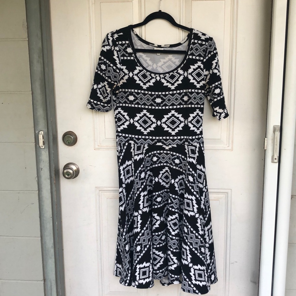 Lularoe Aztec Black and White Print Nicole Dress